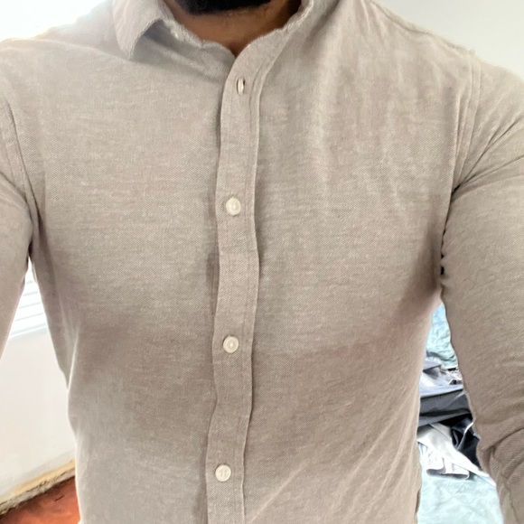 Shirts - Picture 3 of 4